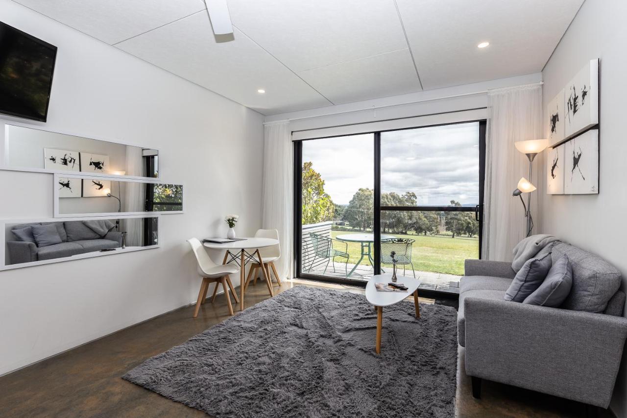 Hanging Rock Views Woodend Extérieur photo